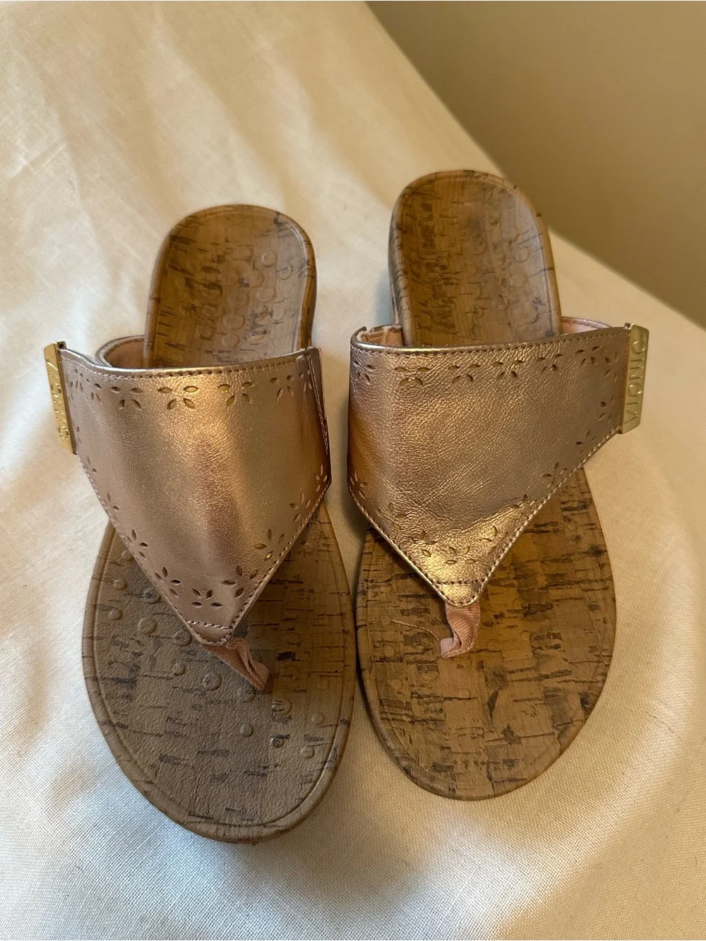 Vionic Anitra Rose Gold Metallic Platform Wedge Thong Cork Sandals US 6 Orthotic